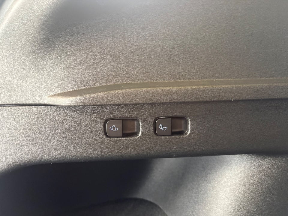 Tesla Model Y RWD 5d