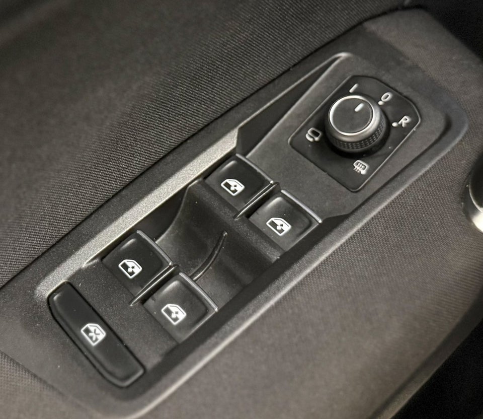 VW Touran 1,8 TSi 180 Highline DSG 7prs 5d