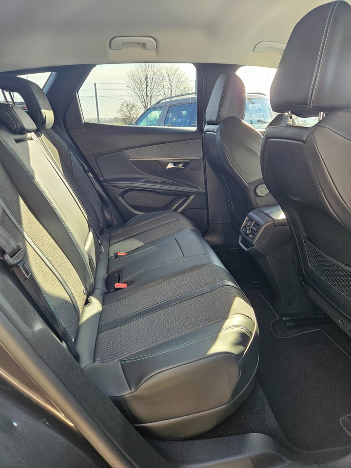 Peugeot 3008 1,6 Hybrid Allure Sport Limited EAT8 5d