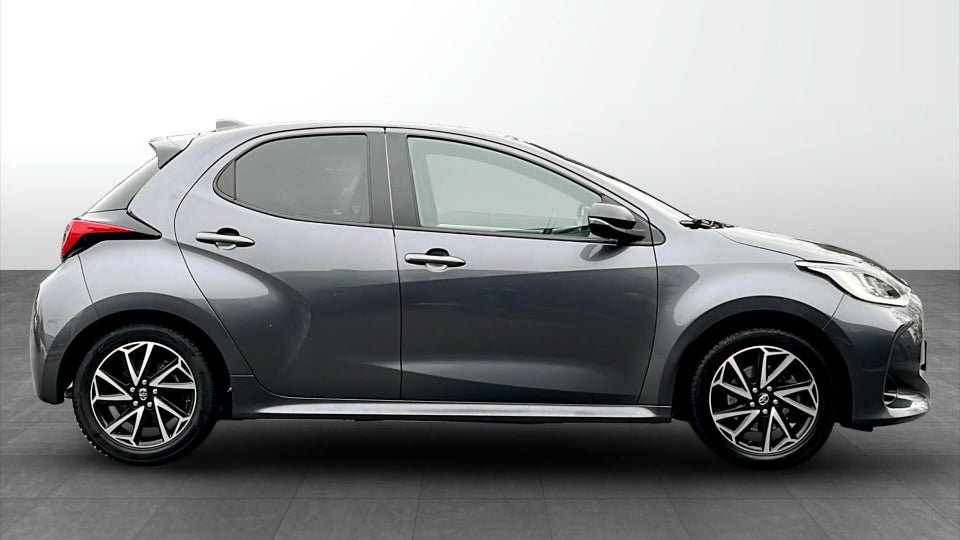 Toyota Yaris 1,5 Hybrid Style e-CVT 5d