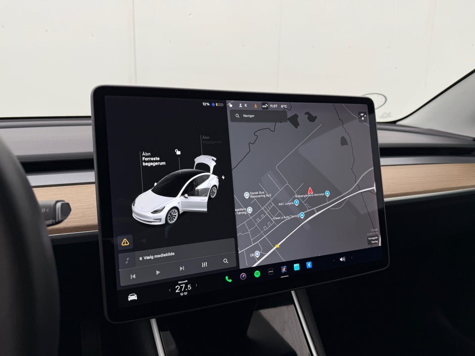 Tesla Model 3 Long Range AWD 4d