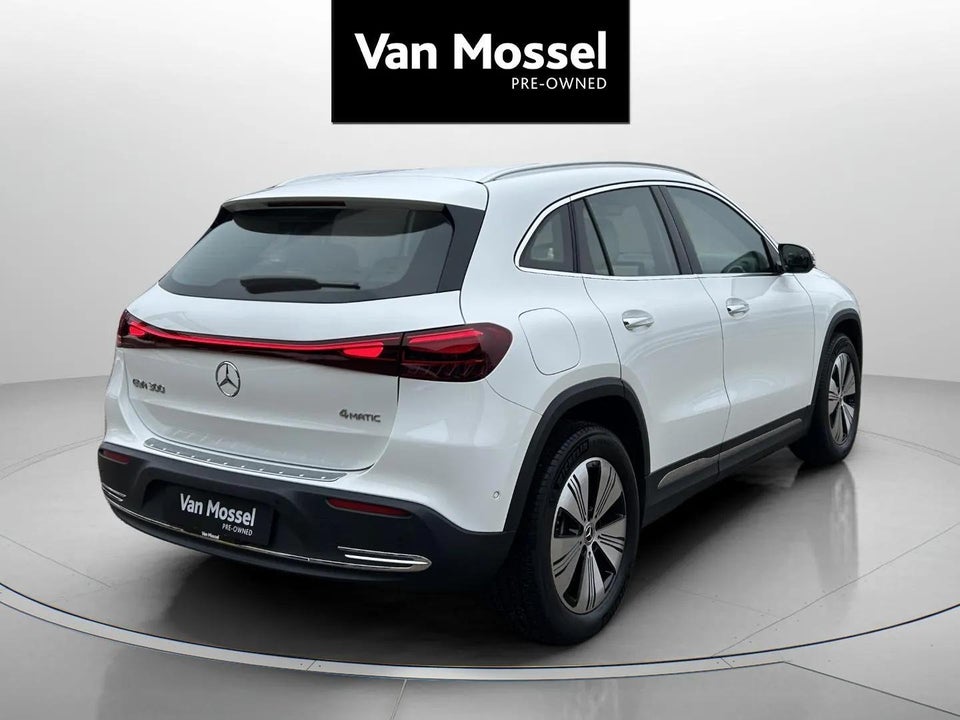 Mercedes EQA300 Progressive Advance 4Matic 5d