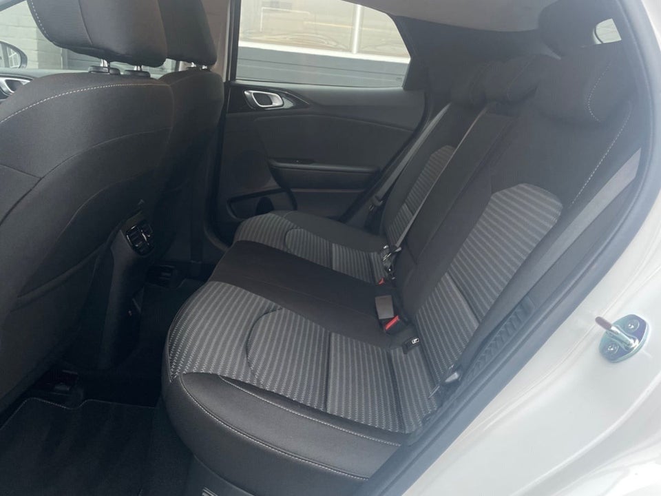 Kia XCeed 1,6 PHEV Prestige DCT 5d