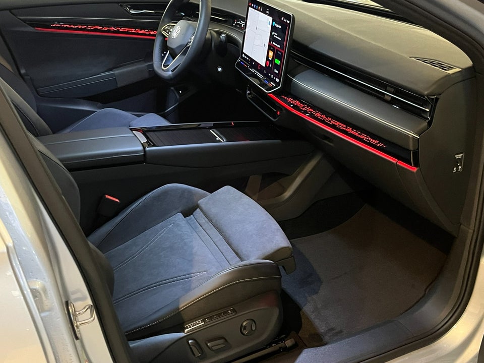 VW ID.7 77 Style+ Tourer 5d