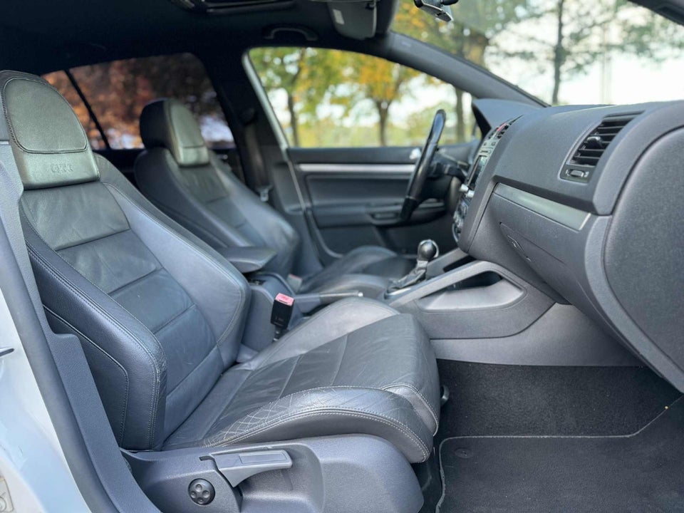 VW Golf V 2,0 GTi DSG 5d