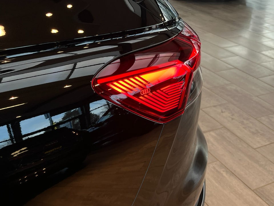 Audi Q4 e-tron 45 S-line 5d