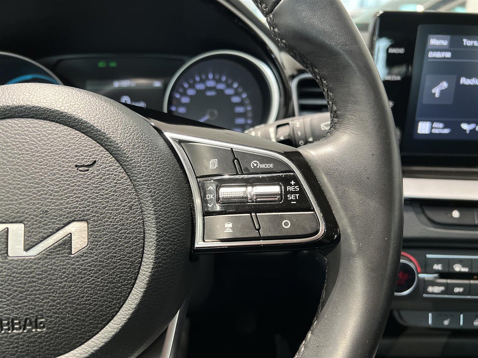 Kia XCeed 1,6 PHEV Prestige DCT 5d
