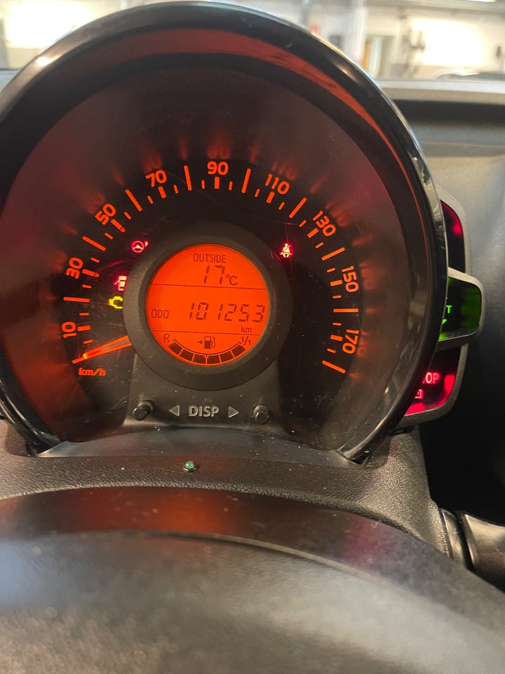 Toyota Aygo 1,0 VVT-i x-black II 5d