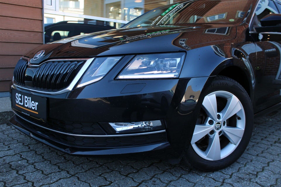 Skoda Octavia 2,0 TDi 150 Business Line+ Celebration Combi DSG 5d