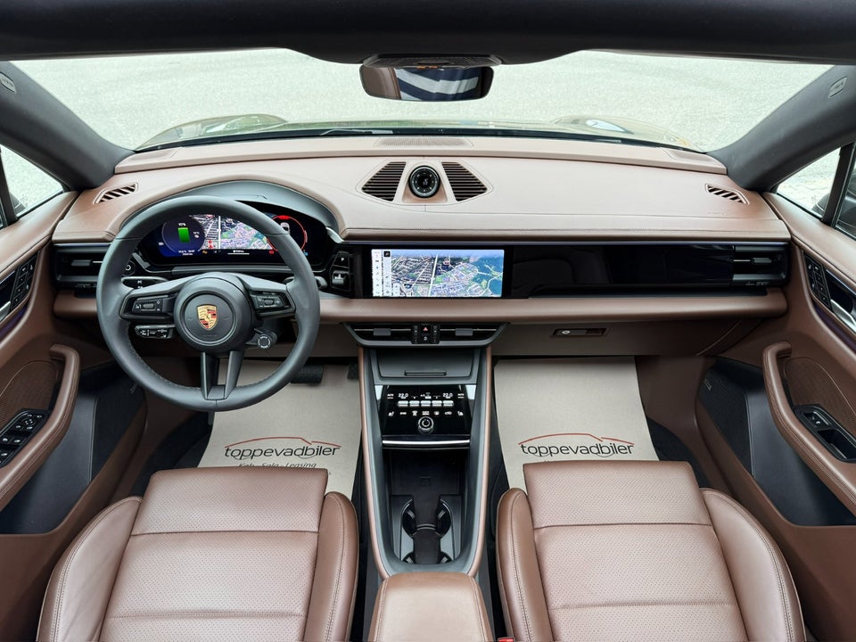 Porsche Macan 4 5d