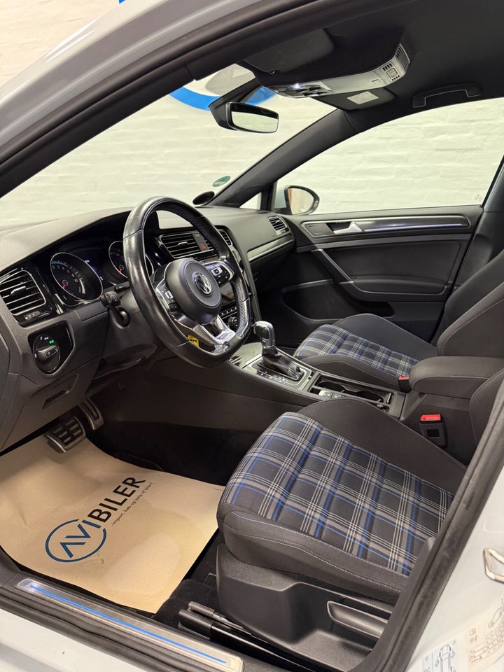 VW Golf VII 1,4 GTE DSG 5d