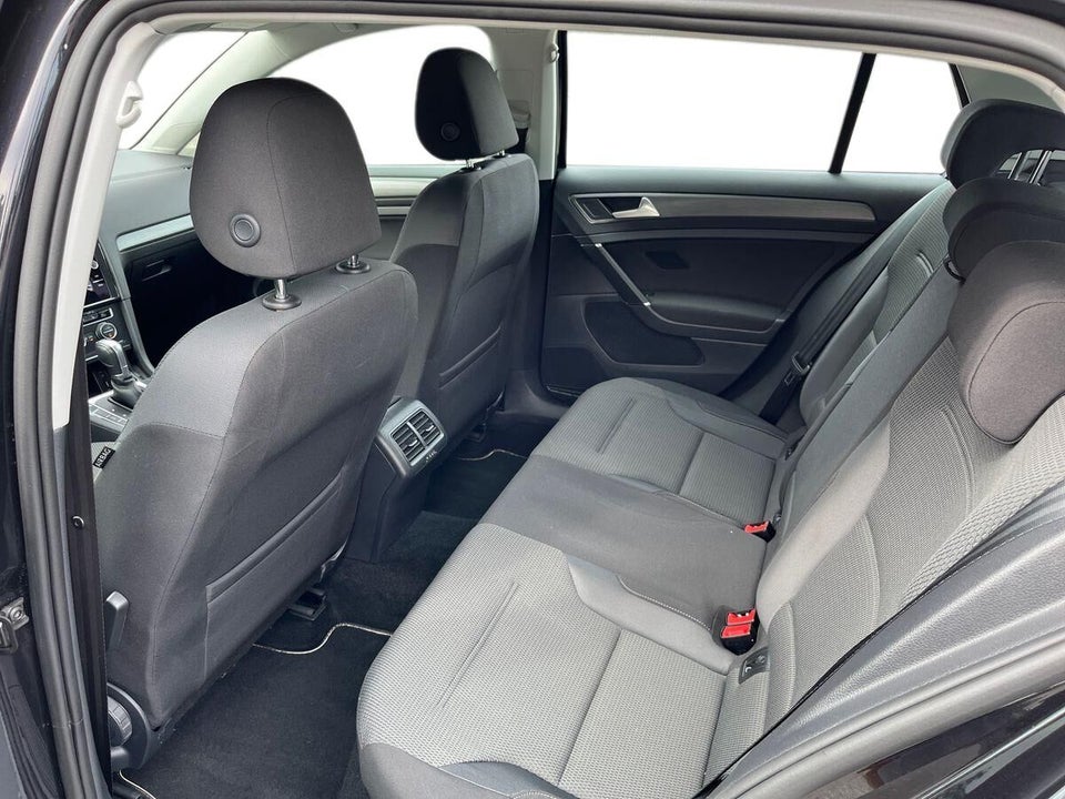 VW Golf VII 1,5 TSi 130 Comfortline DSG 5d
