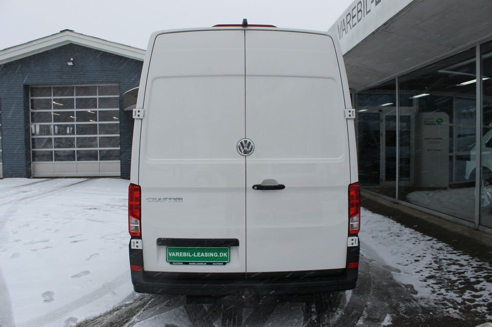 VW Crafter 35 2,0 TDi 177 Kassevogn L3H2 aut.
