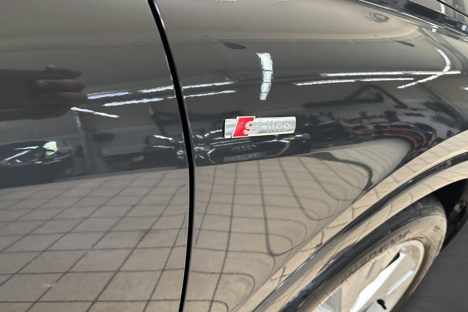 Audi Q4 e-tron performance 5d