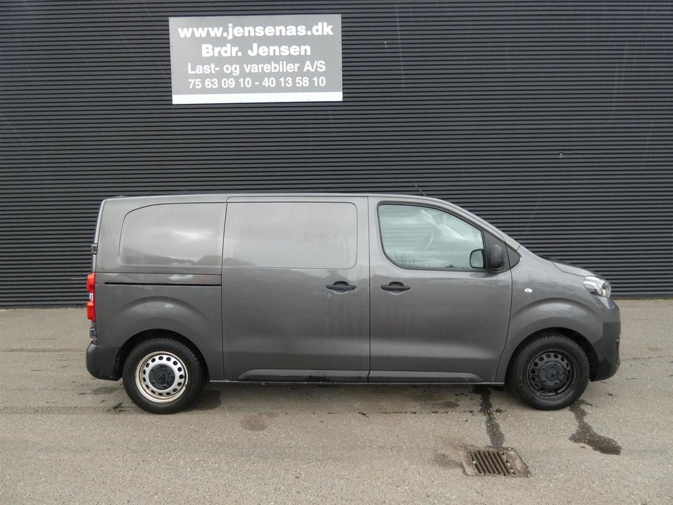 Toyota ProAce 2,0 D 120 Medium Comfort 5d