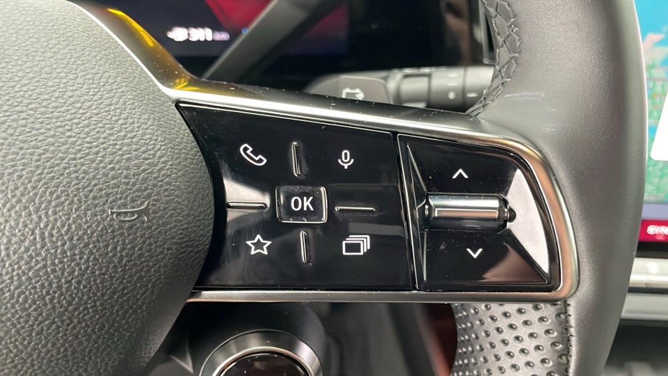 Renault Megane E-Tech 60 Techno 5d