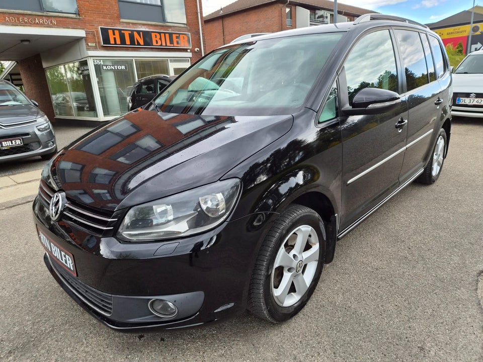 VW Touran 2,0 TDi 140 Comfortline DSG BMT 7prs 5d