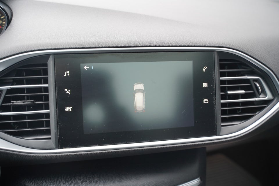 Peugeot 308 1,5 BlueHDi 130 Allure Sky SW 5d