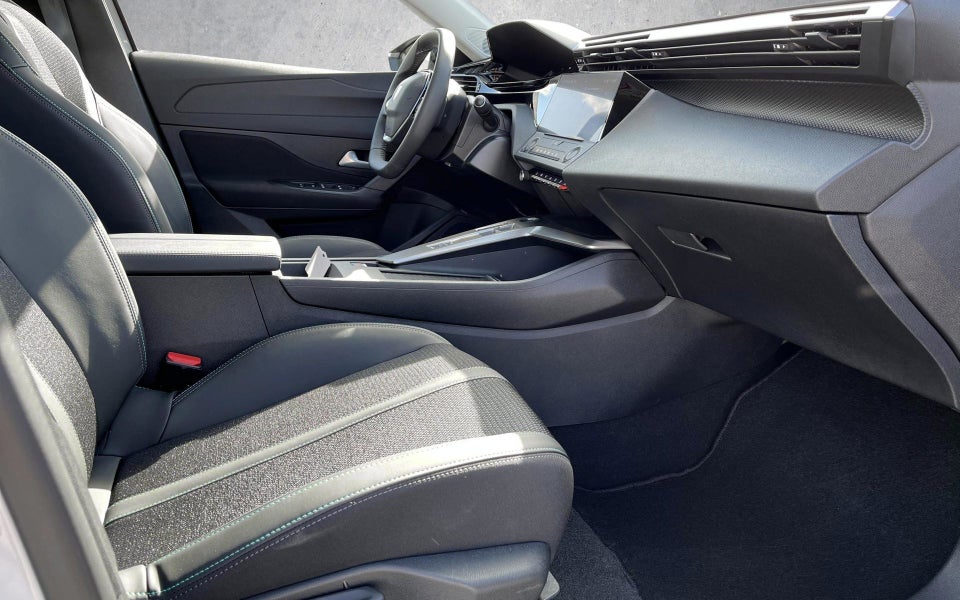 Peugeot e-308 54 Style SW 5d