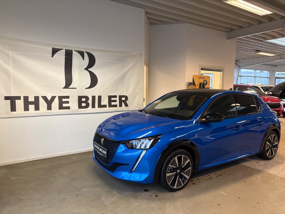 Peugeot e-208 50 GT Sky 5d