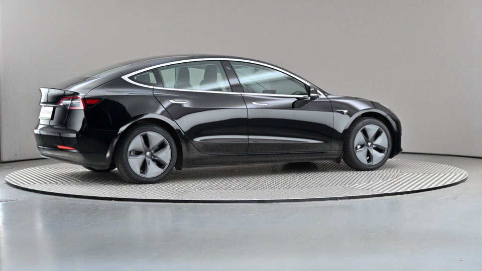 Tesla Model 3 Standard Range+ RWD 4d