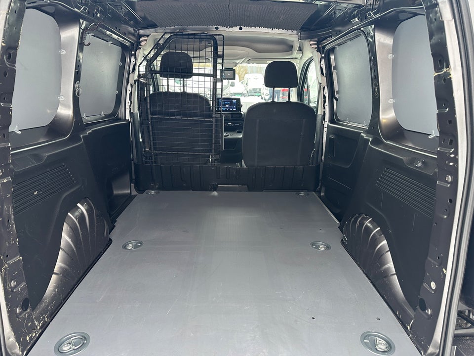 Peugeot Partner 1,5 BlueHDi 130 L1V1 Plus EAT8 Van