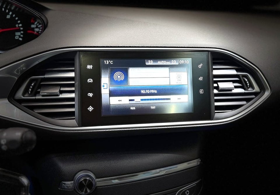 Peugeot 308 1,6 e-HDi 116 Active 5d