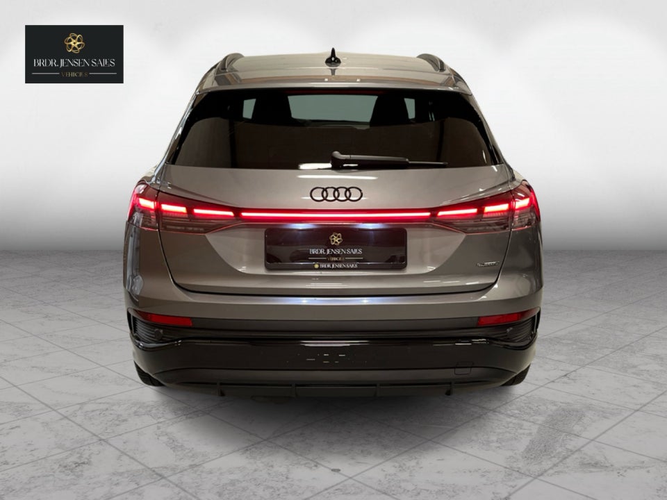 Audi Q4 e-tron 50 edition one quattro 5d