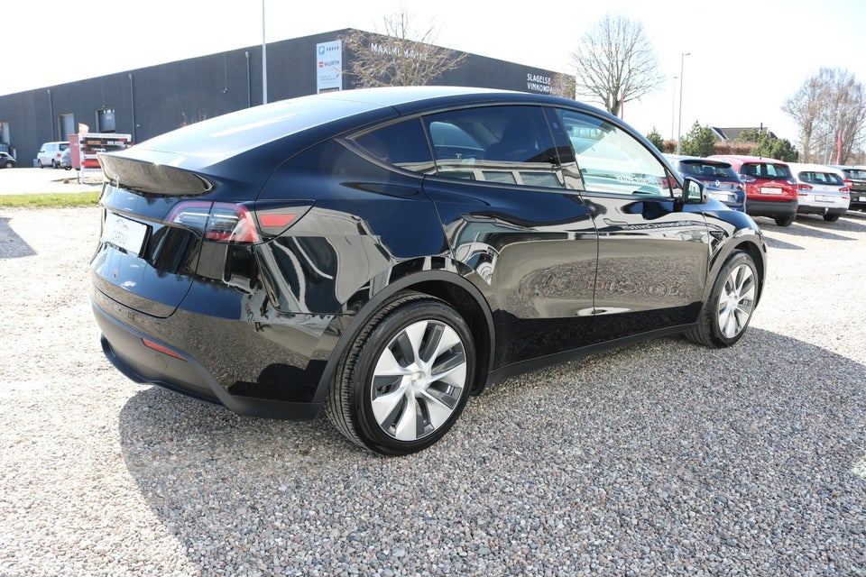 Tesla Model Y RWD 5d