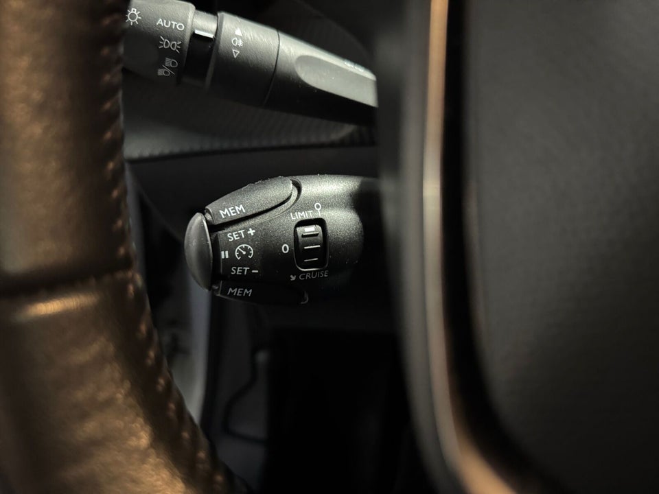 Peugeot e-208 50 Active 5d