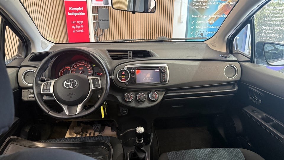 Toyota Yaris 1,3 VVT-i T1 5d