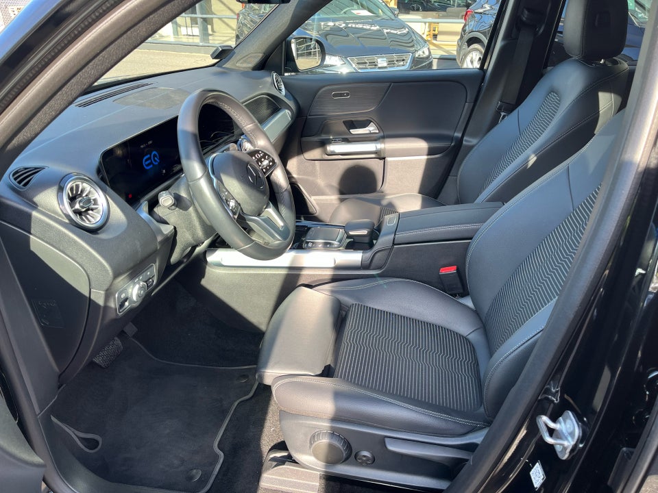 Mercedes EQB300 4Matic 5d