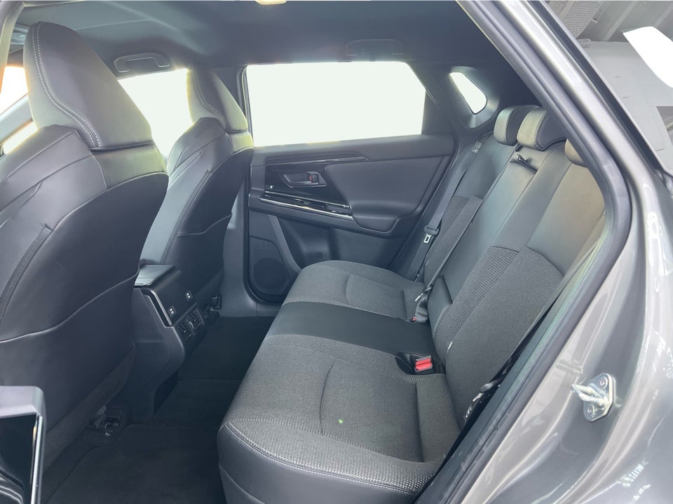Toyota bZ4X Active 5d