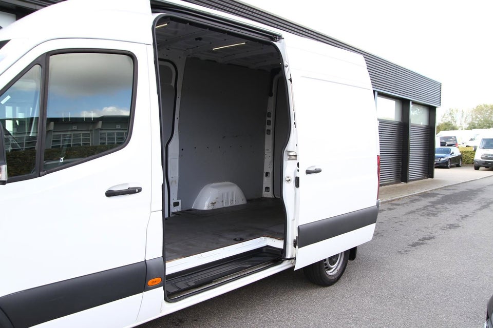 Mercedes Sprinter 316 2,2 CDi A2 Kassevogn aut. RWD