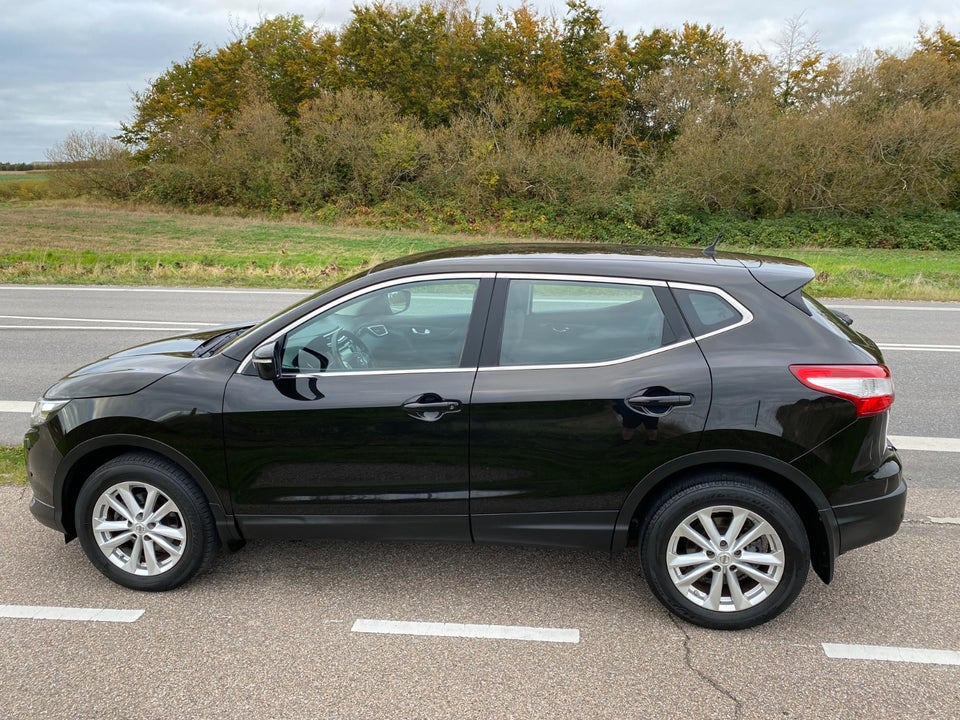 Nissan Qashqai 1,2 Dig-T 115 Acenta Connect 5d