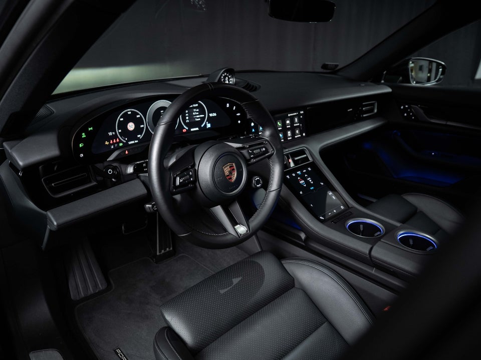 Porsche Taycan Performance+ Sport Turismo 5d