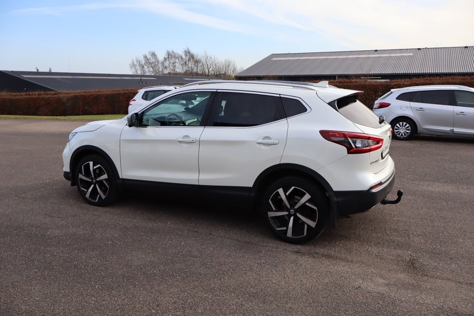 Nissan Qashqai 1,3 Dig-T 140 Tekna+ 5d