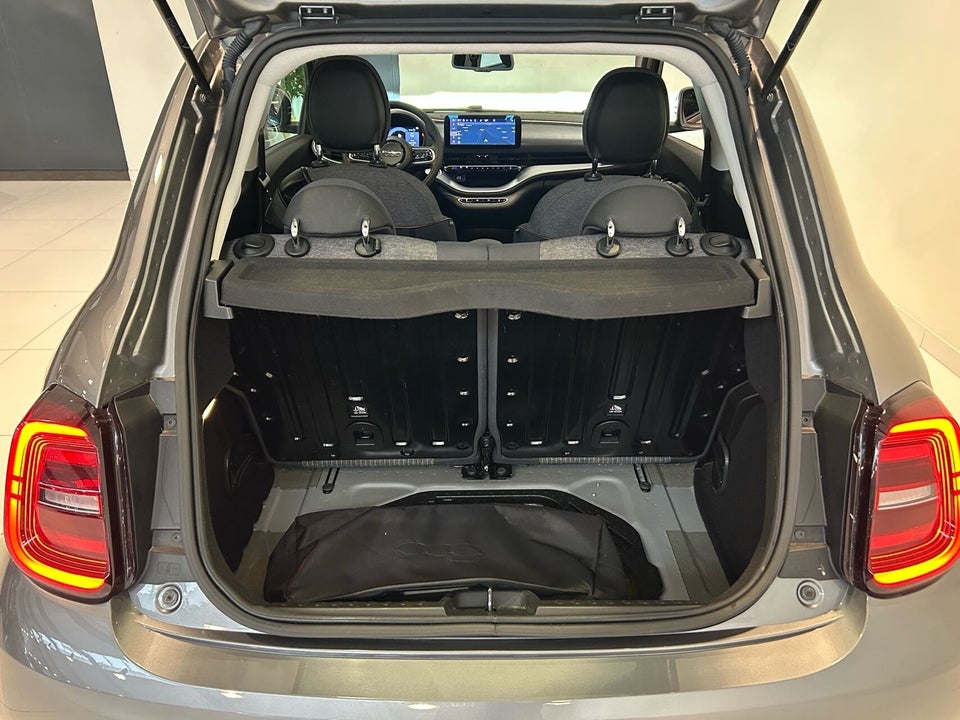 Fiat 500e 42 Icon 3d