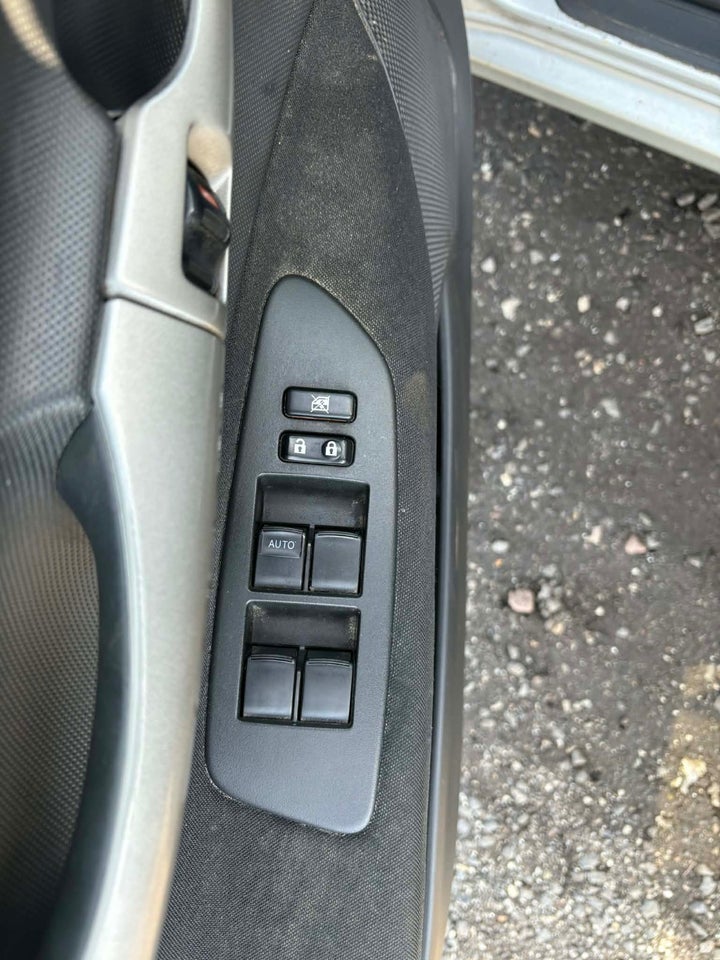 Toyota Auris 1,4 D-4D Luna 5d