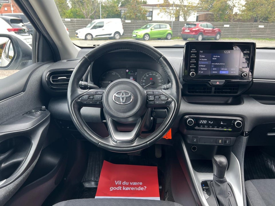 Toyota Yaris 1,5 Hybrid H3 e-CVT 5d