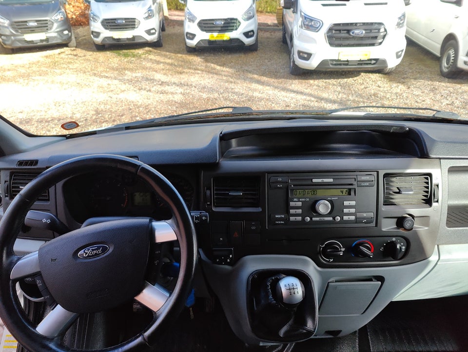 Ford Transit 350M Ladvogn 2,4 TDCi 115 Ambiente 2d