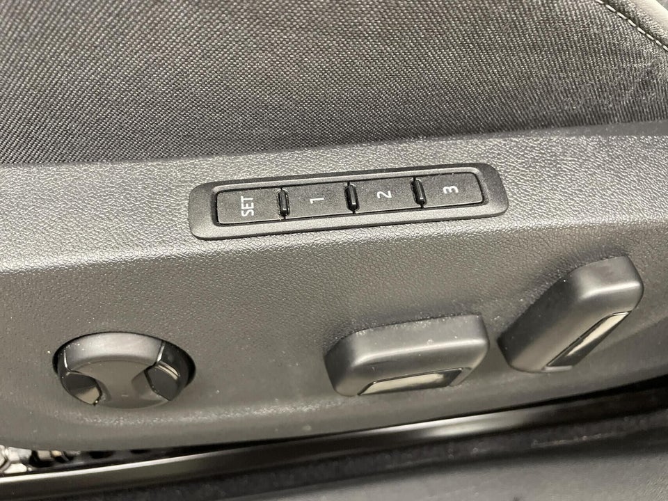 Skoda Enyaq 80x iV Sportline Maxx 5d