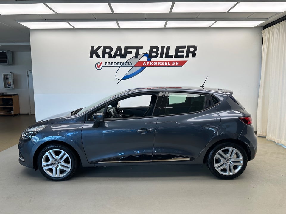 Renault Clio IV 0,9 TCe 90 Expression 5d
