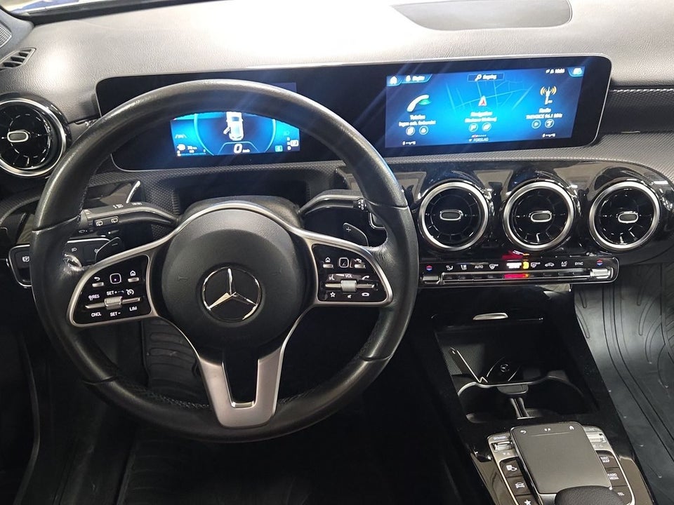 Mercedes A200 1,3 Progressive aut. 5d
