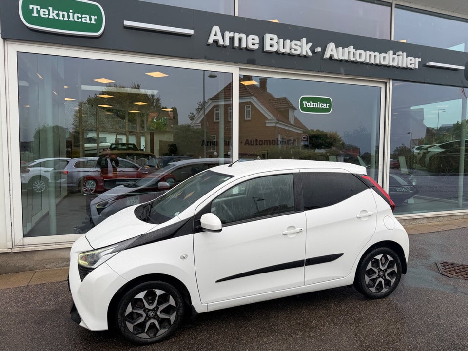 Toyota Aygo 1,0 VVT-i x-clusiv 5d