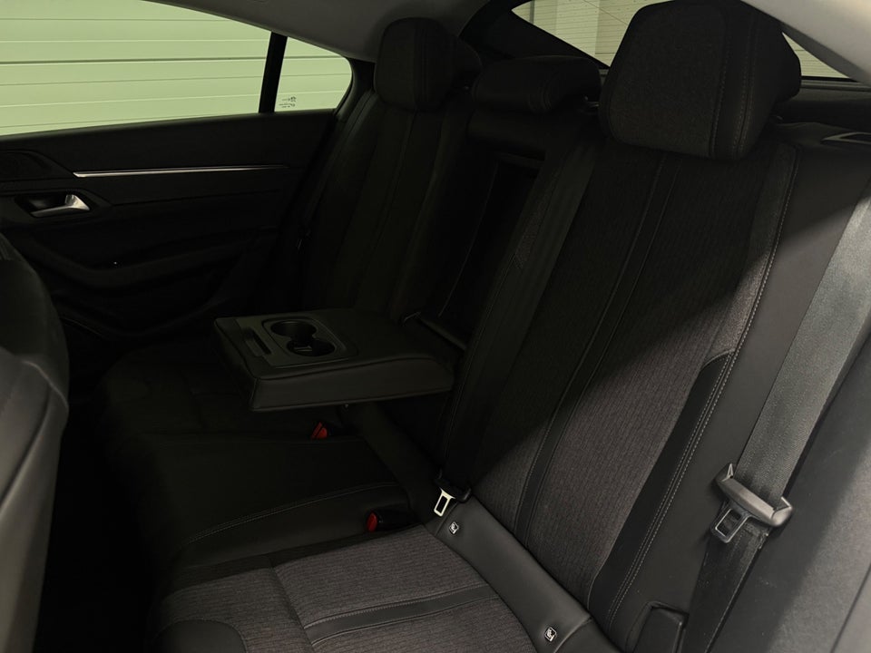 Peugeot 508 1,6 Hybrid Allure EAT8 5d