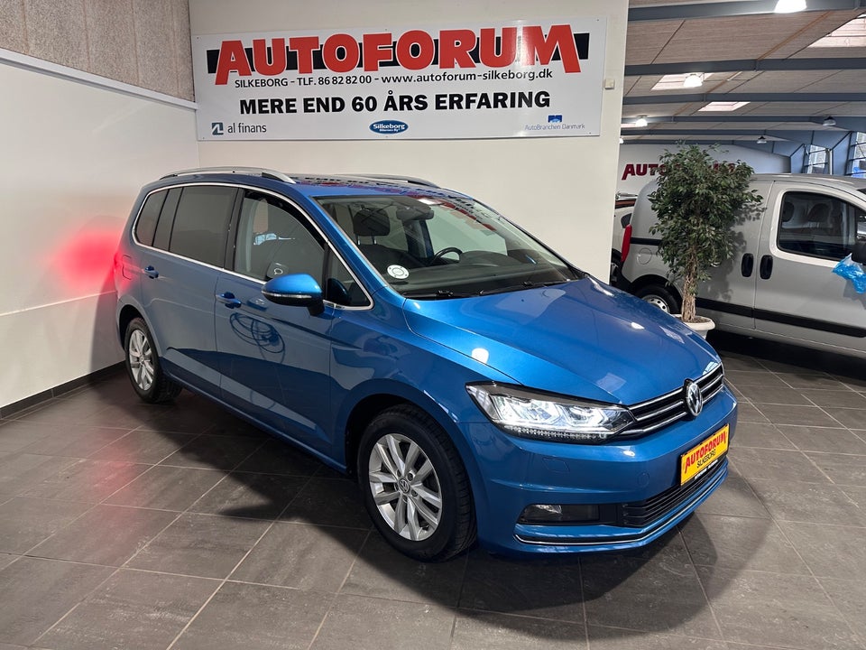 VW Touran 2,0 TDi 150 Highline DSG Van 5d