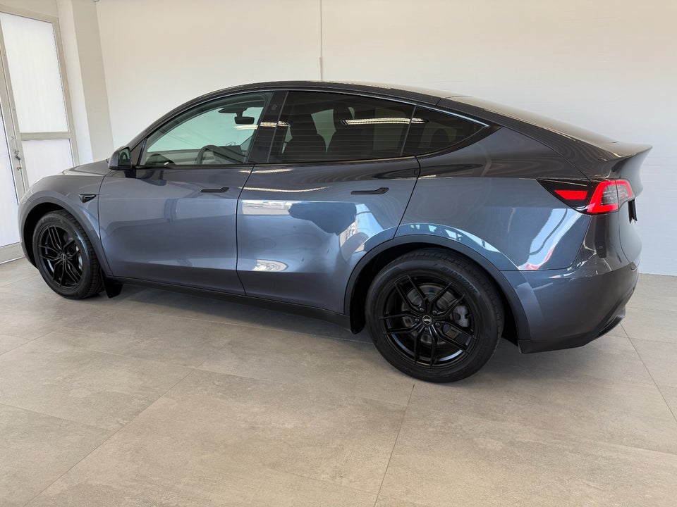 Tesla Model Y RWD 5d