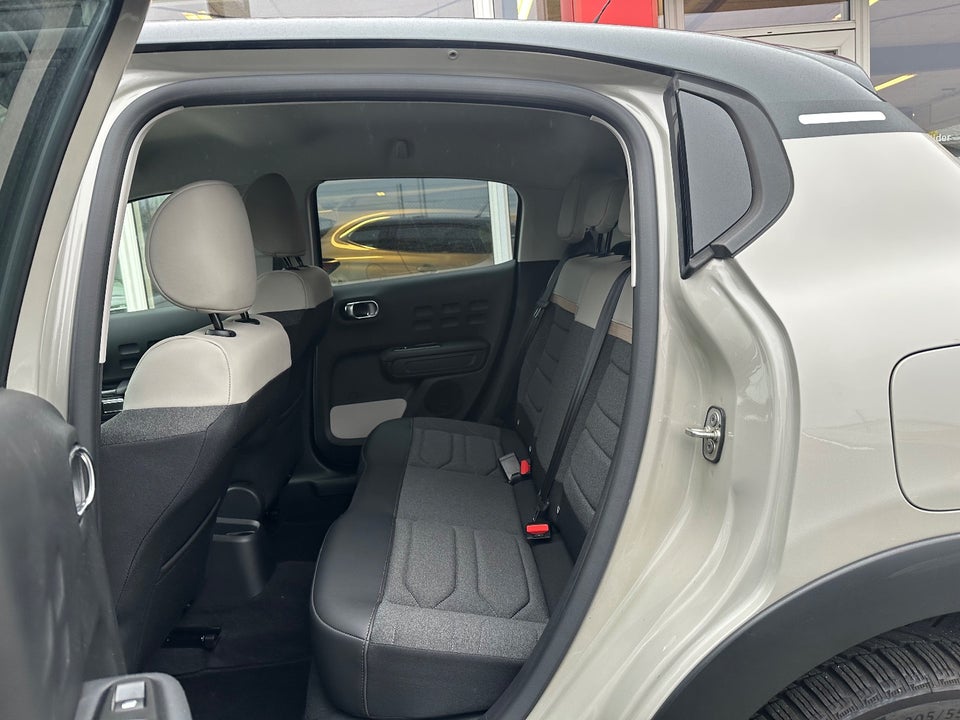 Citroën C3 1,2 PureTech 83 Shine Sport 5d