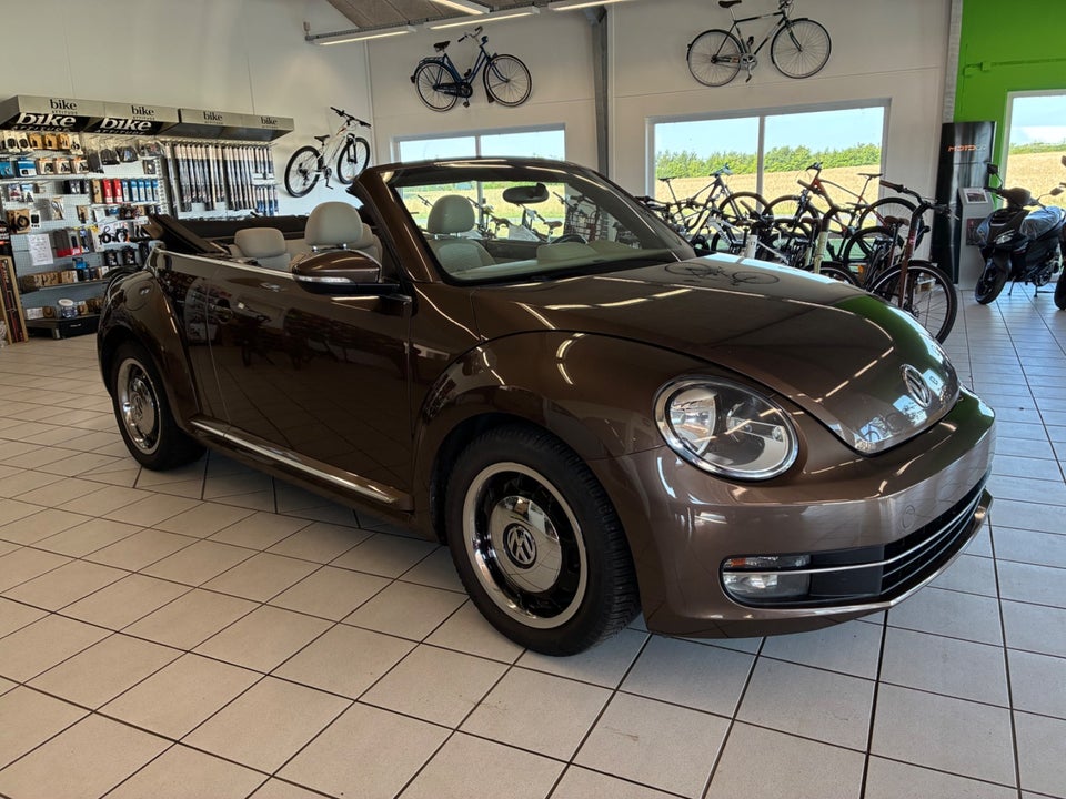 VW The Beetle 1,2 TSi 105 Design Cabriolet 2d
